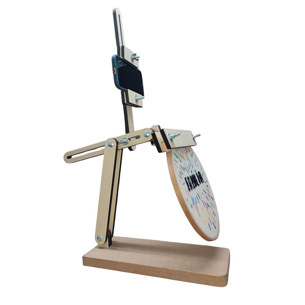 Suporte para Bastidor Articulado com apoio para celular para bordado a mão - Imagem 3